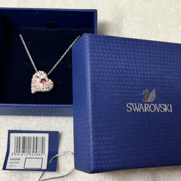 COPY - Swarovski Pink Floating Heart Pendant "ALANA" - Picture 1 of 2